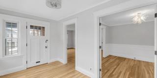 21-23 Richards Rd unit: 21 Gallery 5