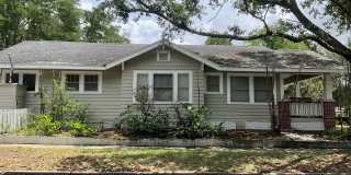 Cute, corner lot 2 bedroom 2 bath historic single family home Cute, corner lot 2 bedroom 2 bath historic single family home Gallery 8