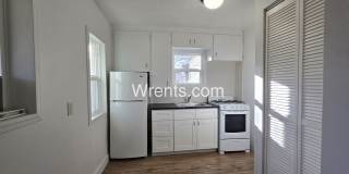 Newly Updated 1 Bed / 1 Bath Bungalow Not available for showing until after 4/1/2026 Gallery 1