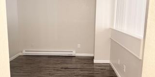 **MOVE IN SPECIAL** $500 off the rent Come and apply today!! Gallery 8
