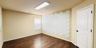 4412 W Oakridge Street Gallery 39