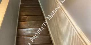 MOVE IN SPECIAL $250.00 OFF 1st Month's Rent- 2 bedroom, 1.5 bath apartment with W/D unit and shared fenced in yard! Gallery 8