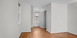 3305 S WAKEFIELD Street Gallery 12