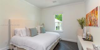 3610 Douglas Road Gallery 13