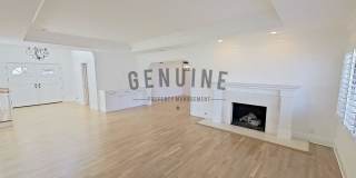 Beautiful Two-Level 5Bd 3.5Ba Home in Newport Beach Gallery 1