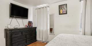 3809 ELLERSLIE Avenue Gallery 11