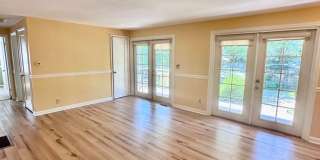 Charming 3bed/2bath House! Charming 3bed/2bath House! Gallery 1