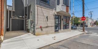 1142 CREASE Street Gallery 15