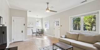 653 SOMERSET Terrace NE unit: 4 Gallery 1