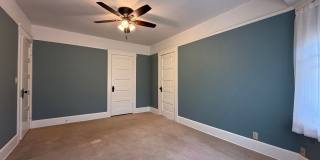 Fabulous Bankers Hill location 3 Bedroom Top-floor duplex unit Gallery 27