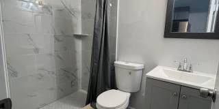 4422 LOCUST Street Gallery 27