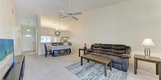 Furnished 2 Bedroom | 2 Bath - Lake Views Gallery 7