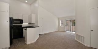 Elan Riverwalk Gallery 30