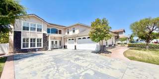 Spacious Custom Home with 5 Bedrooms, Loft Balcony & 3-Car Garage Gallery 1