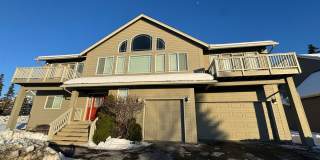 Stunning home in Goldenview Gallery 1