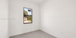 4402 E 19th Street Gallery 16