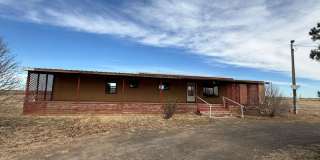 Newly Remodeled 2 Bed 2 Bath Home in the Country Gallery 1