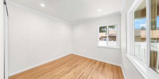 2074 Summit Avenue Gallery 8