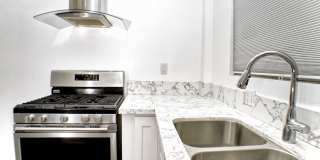 1522 N HARVARD Gallery 3