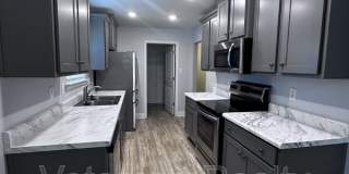 14073 Fox Hill Dr Gallery 6