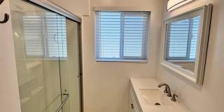 Spacious & Bright 2 Bedroom Apartment in Prime Long Beach Location Gallery 29