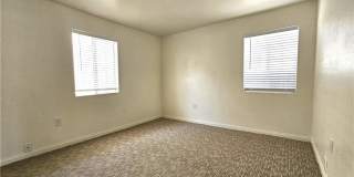 654 W 21st Gallery 19