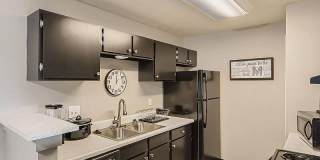 Ironwood at Palmer Park Apartments Gallery 30