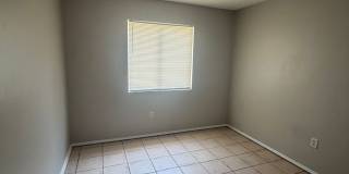 Charming 3-Bedroom Home in a Beautiful Sanford / Lake Mary Community with Community Pool Gallery 5