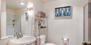 2518 Yale Avenue East Gallery 21