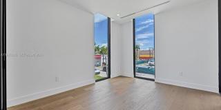 630 NE 82nd Ter Gallery 24