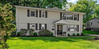1109 HILLCREST Drive SW Gallery 1