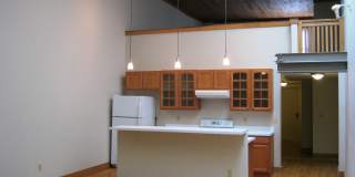 641 N High Street Gallery 4