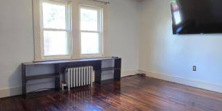 542 Deacon Street Gallery 17