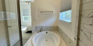 Stunning 4 Bedroom 3-bathroom home located in Mosaic! Gallery 85