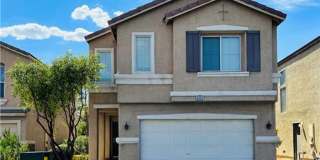 Bright Northwest Home with Loft  Mountain Views! Gallery 1