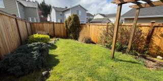 DuPont 2365 SF 3 bedroom plus loft home. Gallery 29