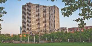 One Lytle Place Apartments Gallery 13