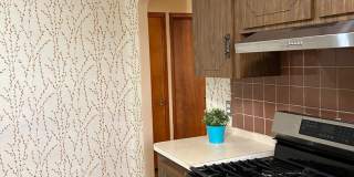 Brick 4 Bedrooms house is South Euclid With 2 Cars Detached Garage for Rent Gallery 6