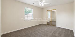 1845 Northeast Knollbrook Street Gallery 14