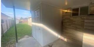 243 14TH Street Gallery 12