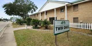 756 GAUSE Boulevard Gallery 1