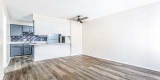 916 NE Tortoise Dr Gallery 7