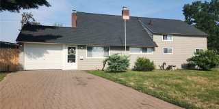 201 Sprucewood Drive Gallery 1