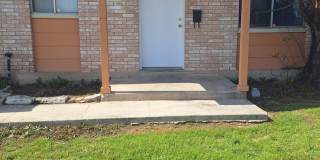 2x1 Less Than $933 Big Yard, Pets OK 2x1 Less Than $933 Big Yard, Pets OK Gallery 1