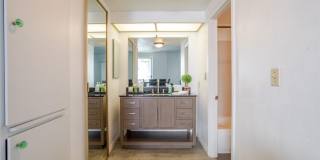 321 S San Vicente Boulevard Gallery 21