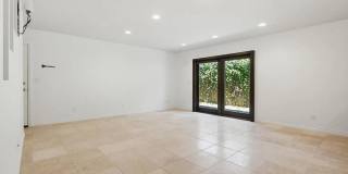 545 Bonair Gallery 6