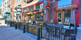 GREAT LOCATION!! Stunning 3BD/3.5BA luxury 4-level townhouse! Gallery 76