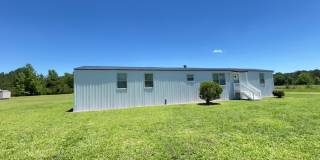 Country living- 2 Bedroom, 2 Bathroom Gallery 1