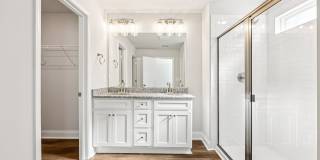 Poplar Row Gallery 47