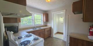 Kent 3 bedroom 1 bath Single Family Home Gallery 4